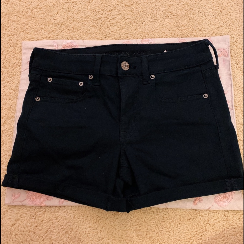 new american eagle black shorts